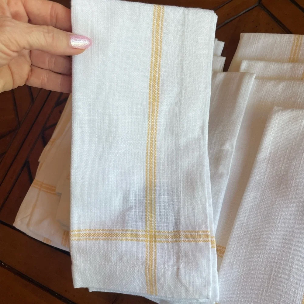 NEW Pottery Barn SET 12 napkins